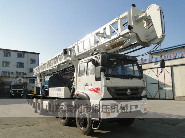 BZCY600XCWY8×4IV車裝水井鉆機(jī)